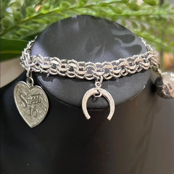 Vintage Intricate Silver Charm Bracelet Sterling Silver J105 - Picture 1 of 7